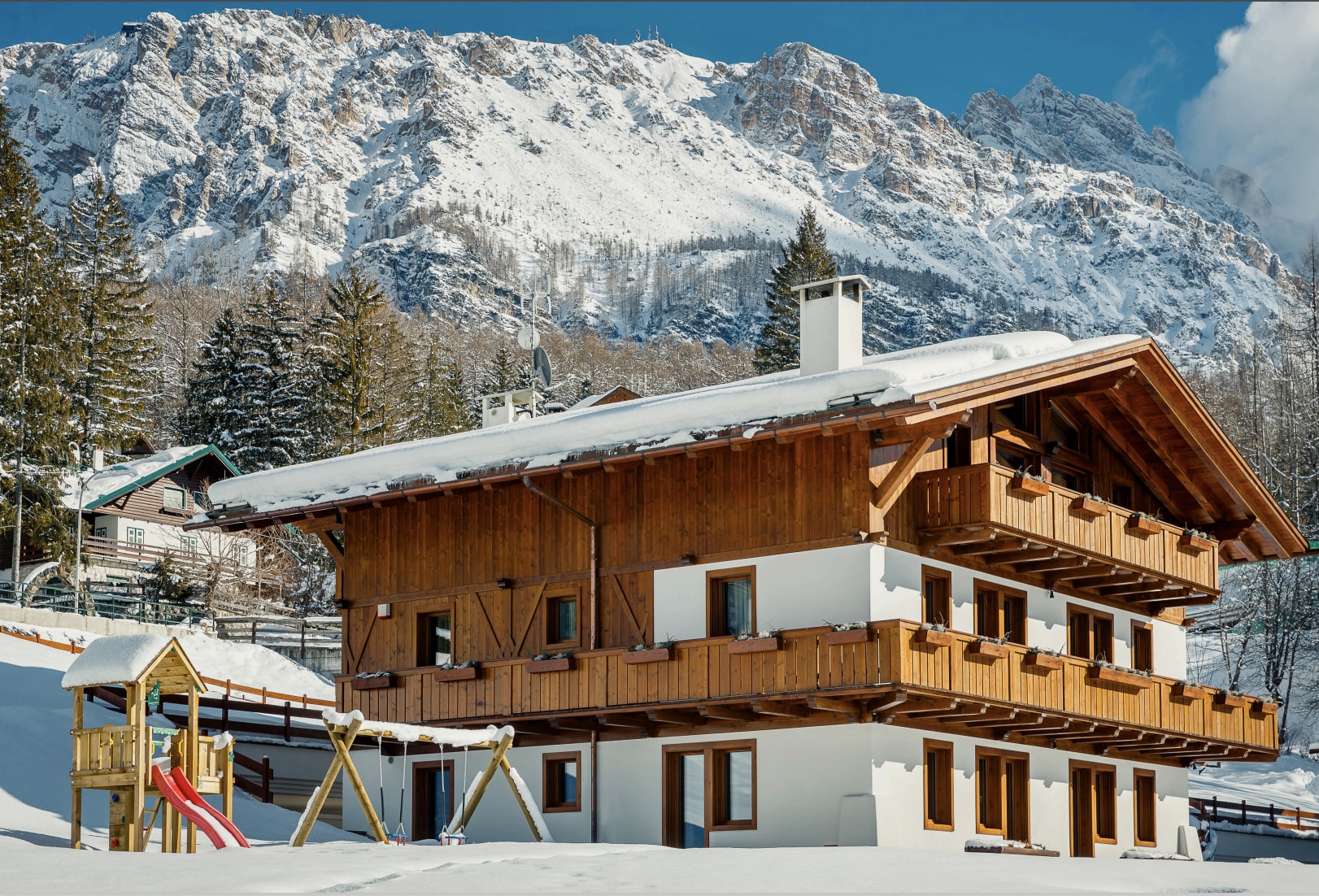 Glorious high chalet with magnificent views - Cortina