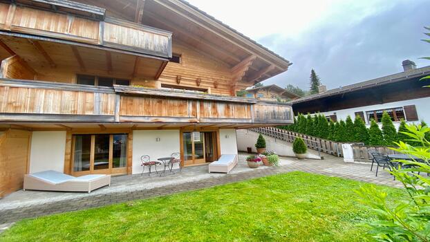 VILLA WITH PHENOMENAL VIEWS OF THE MOUNTAINS - GSTAAD