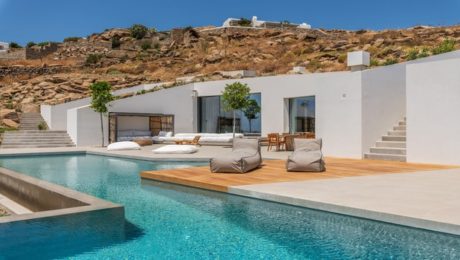 MYK077 Exclusive Villa overlooking Agios Stefanos Bay - Mykonos