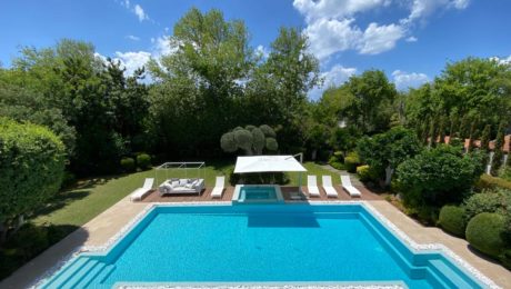 CAE051 Outdoor Pool View with Sitting