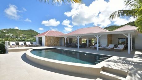 Front view of the Villa