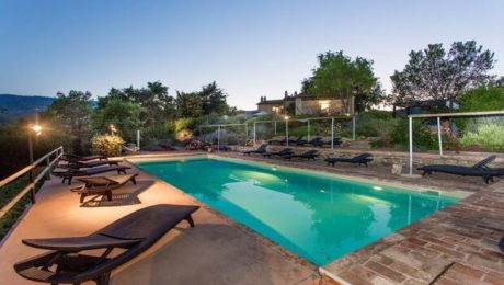 A PIECE OF HEAVEN VILLA WITH POOL AND JACUZZI