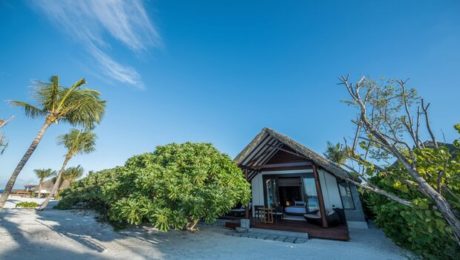Beach Villa offers a Direct Access to Beach