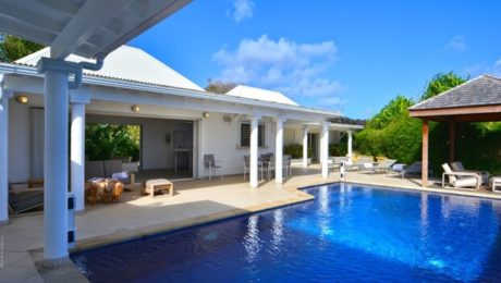 CHIC MODERN VILLA NEAR BEACH AND SHOPS