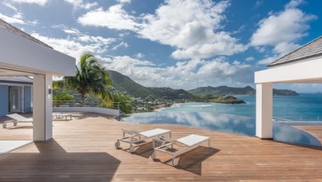 GRAND CLASSIC VILLA WITH STUNNING ISLAND VIEWS