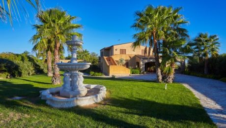 GREEN GARDEN VILLA OF SICILY