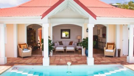 MARVELOUS SPACES VILLA WITH GARDEN AND HEATED POOL