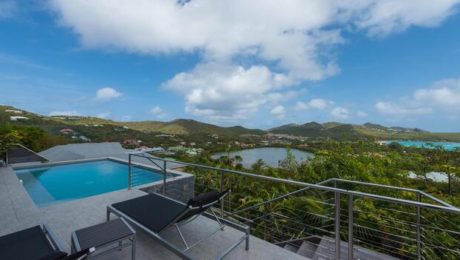 NEW PARADISE VILLA WITH STUNNING ISLAND VIEWS