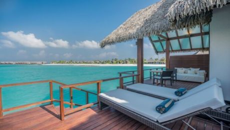 Ocean Villa overlooking an Infinite Horizon