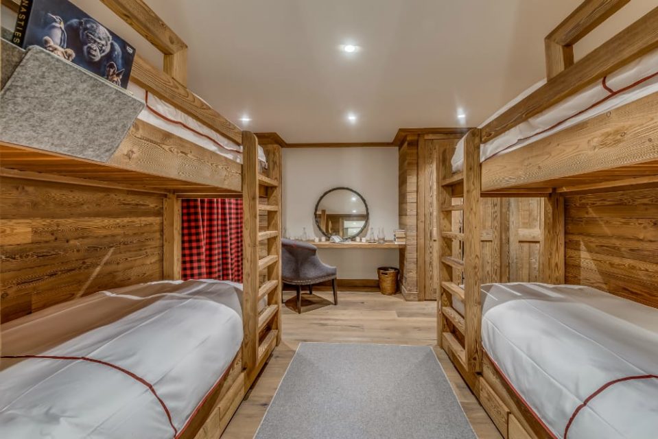16 bedroom