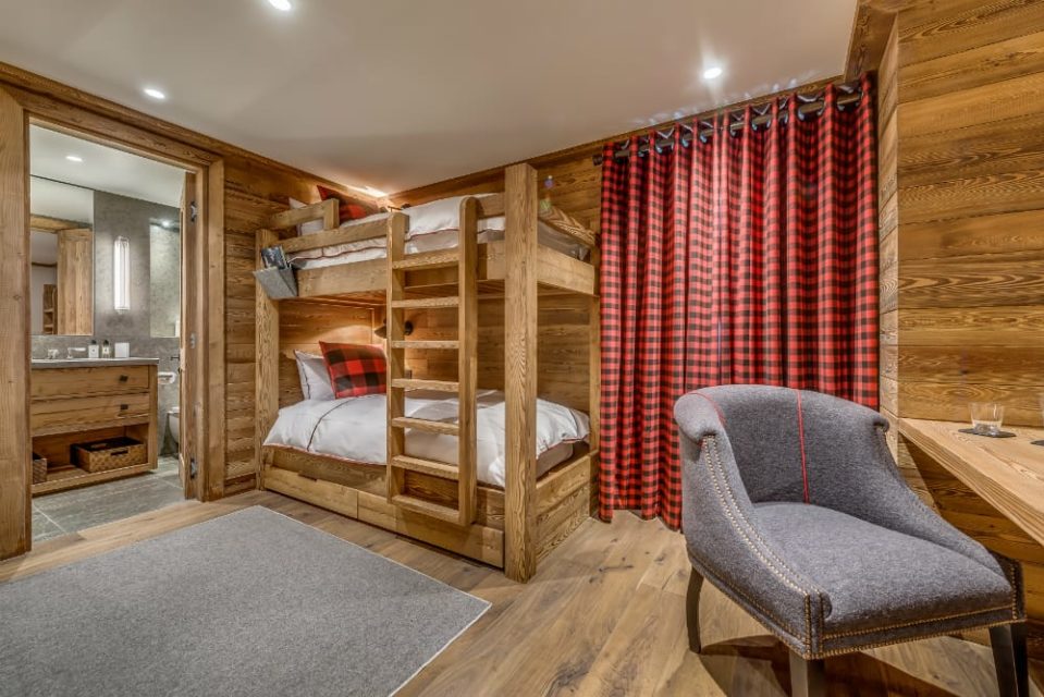 17 bedroom