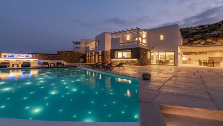 GRAND ENERGETIC VILLA WITH IMPRESSIVE ATMOSPHERE
