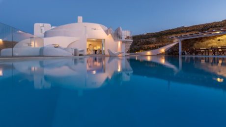 PRIME TIME VILLA WITH OUTSTANDING INTERIORS