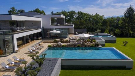 PRIVATE RESIDENCE ON THE TRANQUIL SHORES OF LAKE GENEVA
