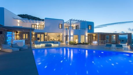 SUAVE CERULEAN VILLA WITH EXCEPTIONAL DESIGN