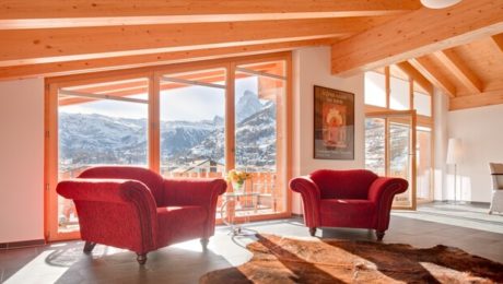 MODERN ELECTRIFYING FLAT WITH AWESOME MOUNTAIN VIEWS